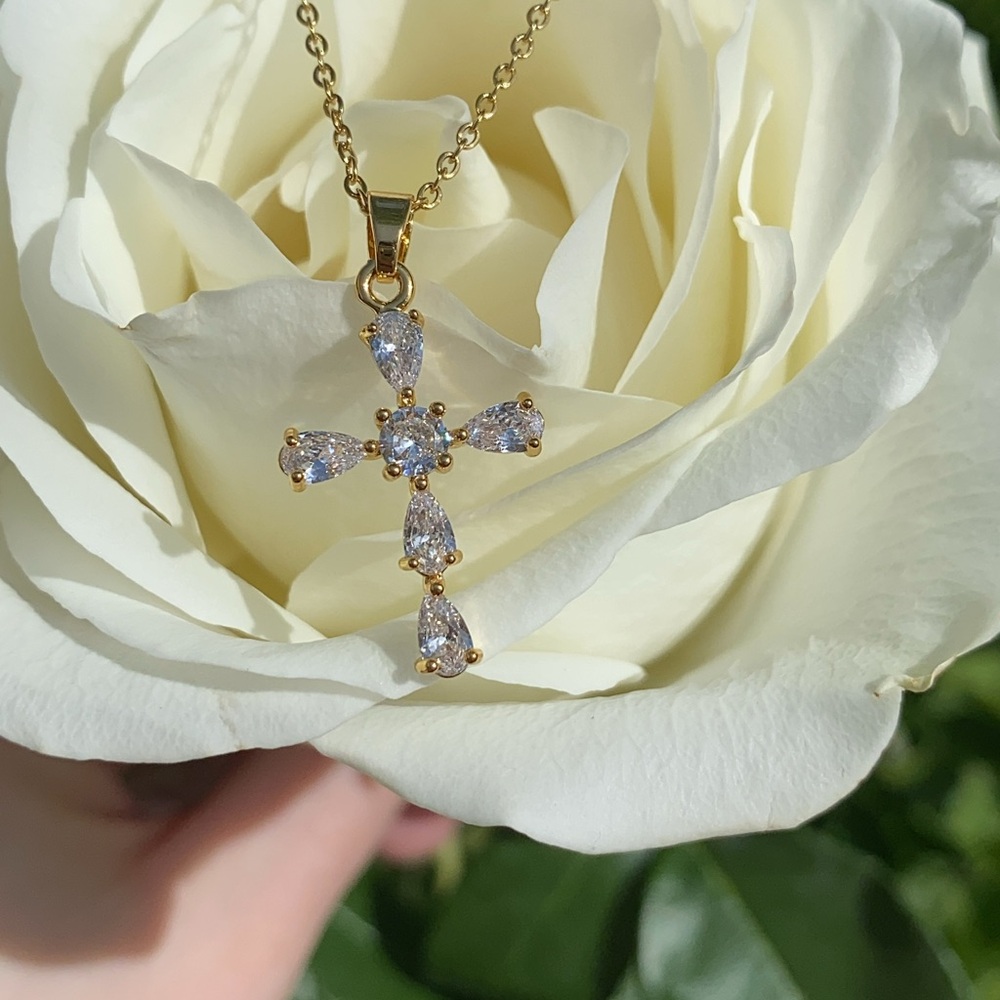 Zircon Religious Cross Necklace